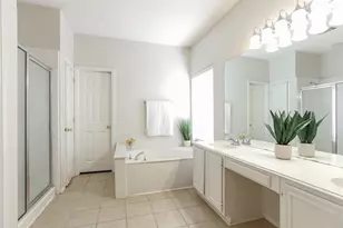 206 Howley Ct, Irving, TX 75063 - Photo 12