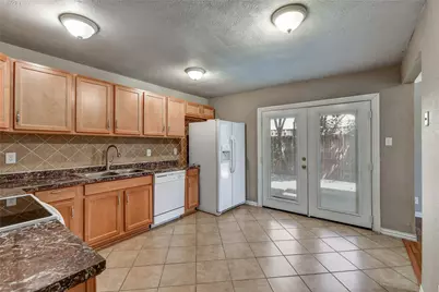 4804 Wagner Drive, The Colony, TX 75056 - Photo 8