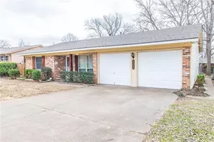 8556 Westfield Dr, Dallas, TX 75243 - Photo 2