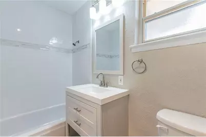 8556 Westfield Drive, Dallas, TX 75243 - Photo 16
