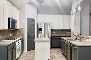 3308 Marymount Dr, Denton, TX 76210 - Photo 8