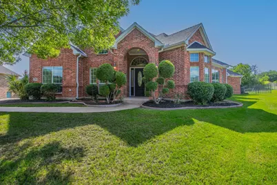 309 La Reata Court, Cedar Hill, TX 75104 - Photo 2