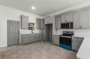 5120 Elgin St, Fort Worth, TX 76105 - Photo 8