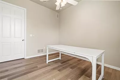 2204 Park Springs Boulevard, Arlington, TX 76013 - Photo 4