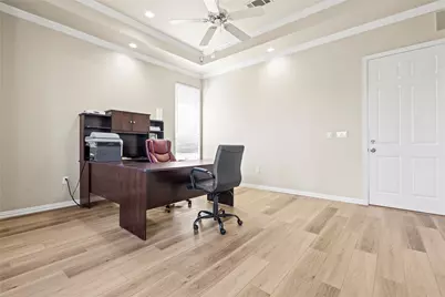 2204 Park Springs Boulevard, Arlington, TX 76013 - Photo 2