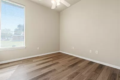 2204 Park Springs Boulevard, Arlington, TX 76013 - Photo 8