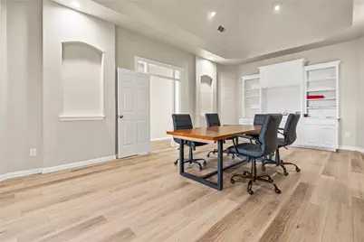 2204 Park Springs Boulevard, Arlington, TX 76013 - Photo 18