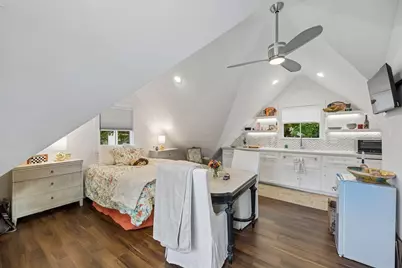8111 Chadbourne Road, Dallas, TX 75209 - Photo 28