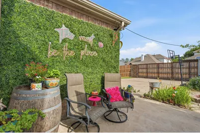 7670 Greenvalley Lane, Frisco, TX 75033 - Photo 6