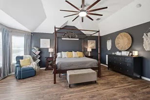 7670 Greenvalley Ln, Frisco, TX 75033 - Photo 24