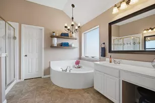 7670 Greenvalley Ln, Frisco, TX 75033 - Photo 24