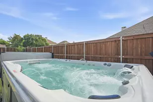 7670 Greenvalley Ln, Frisco, TX 75033 - Photo 4