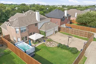 7670 Greenvalley Ln, Frisco, TX 75033 - Photo 8