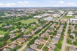 7670 Greenvalley Ln, Frisco, TX 75033 - Photo 34