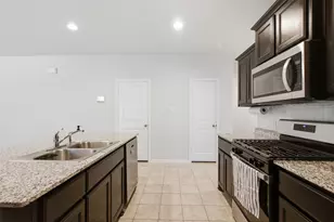 3713 Ridgeway Ln, Denton, TX 76226 - Photo 8