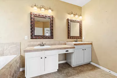 1401 Big Falls Drive, Flower Mound, TX 75028 - Photo 18