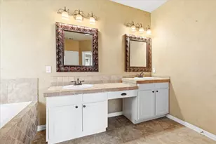 1401 Big Falls Dr, Flower Mound, TX 75028 - Photo 18