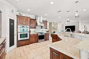 325 Driftwood Ct, Azle, TX 76020 - Photo 12