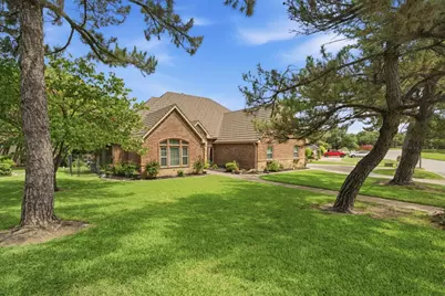 325 Driftwood Court, Azle, TX 76020 - Photo 4