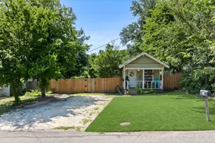 1230 W Hyman St, Stephenville, TX 76401 - Photo 1