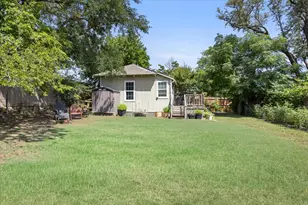 1230 W Hyman St, Stephenville, TX 76401 - Photo 18