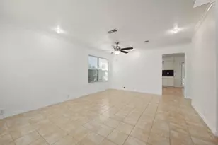 204 Edmundson Ct, Arlington, TX 76002 - Photo 6