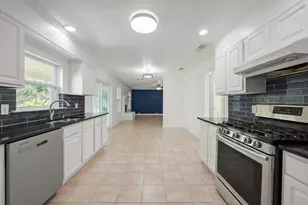 204 Edmundson Ct, Arlington, TX 76002 - Photo 4