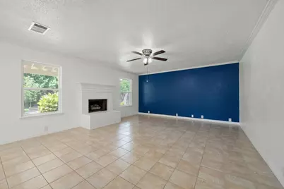 204 Edmundson Court, Arlington, TX 76002 - Photo 8