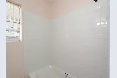 207 Hartsdale Drive, Dallas, TX 75211 - Photo 16