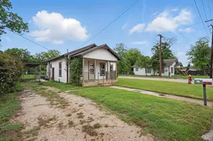 1102 S 15th St, Abilene, TX 79602 - Photo 2