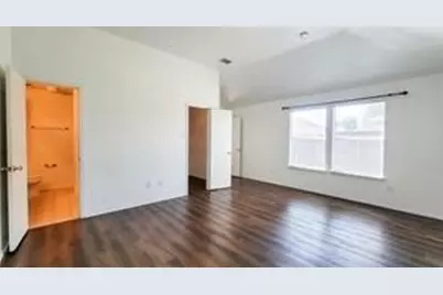 5727 Hunters Bend Lane, Dallas, TX 75249 - Photo 12