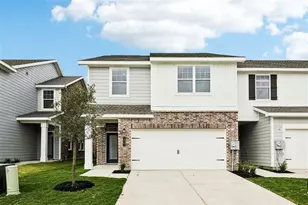 924 Penrose Dr, Cedar Hill, TX 75104 - Photo 2