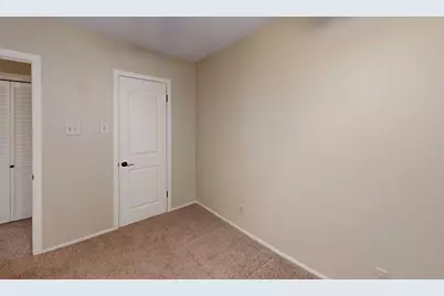 5809 Chimney Wood Circle, Fort Worth, TX 76112 - Photo 16