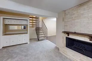 5809 Chimney Wood Cir, Fort Worth, TX 76112 - Photo 8