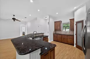 110 Heritage Pl, Glen Rose, TX 76043 - Photo 16