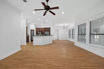 110 Heritage Place, Glen Rose, TX 76043 - Photo 12