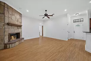 110 Heritage Pl, Glen Rose, TX 76043 - Photo 14