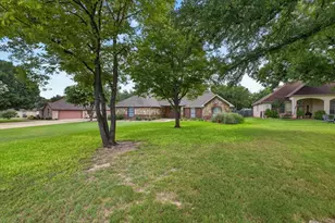110 Heritage Pl, Glen Rose, TX 76043 - Photo 4