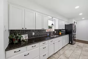 6602 Lyons Rd, Garland, TX 75043 - Photo 4