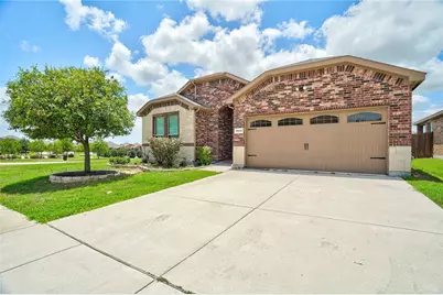 2529 Lavender Lane, Glenn Heights, TX 75154 - Photo 2