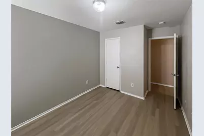 2325 Kingsway Drive, Arlington, TX 76012 - Photo 10