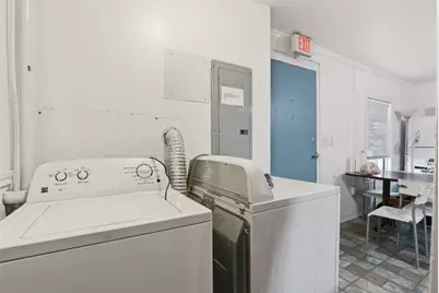 1115 N Main Street, Cleburne, TX 76033 - Photo 14