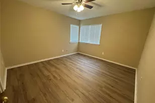 2240 Shady Meadow Dr, Bedford, TX 76021 - Photo 12