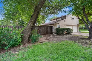 144 NW Jill Ann Dr, Burleson, TX 76028 - Photo 30