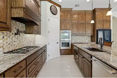 2506 Pikes Peak, Cedar Hill, TX 75104 - Photo 10