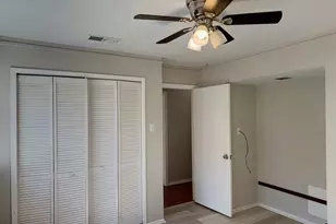 3621 Pleasant Run Rd, Irving, TX 75062 - Photo 12