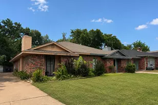2327 Summer Pl Dr, Arlington, TX 76014 - Photo 4