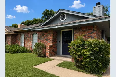 2327 Summer Place Drive, Arlington, TX 76014 - Photo 2