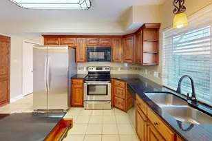 3005 Meandering Way, Bedford, TX 76021 - Photo 4