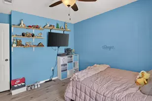 324 N Heights Dr, Crowley, TX 76036 - Photo 22